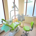 dreamstime_xs_15564406 Customer Service at Dental Office